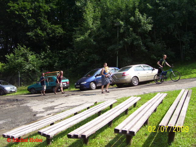 023  Zat mco se v t ina  kolila  n kte   u  pracovali